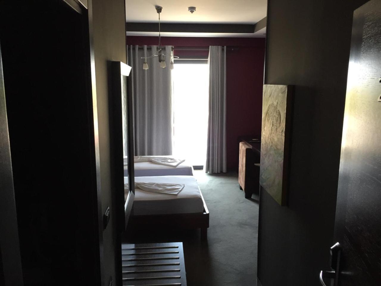 Icon Hotel Vlorë Eksteriør bilde